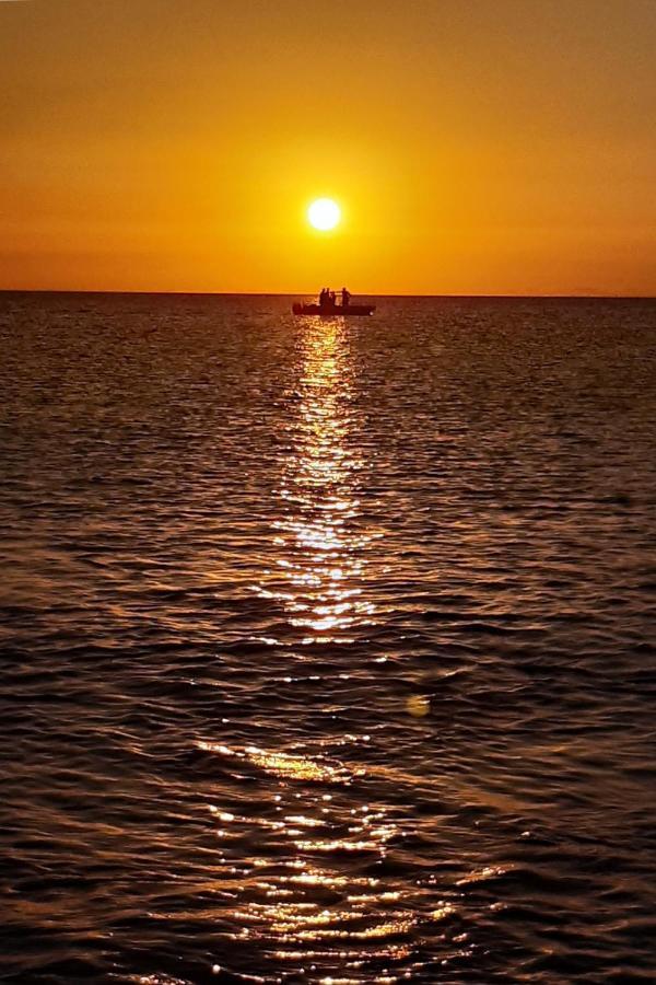 La Casetta Sul Mare อิโซลา เดลเล เฟมมิเน ภายนอก รูปภาพ